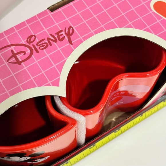 Disney Classic Mickey & Minnie Interlocking Heart Mug Set Couples Gift in Box - Picture 6 of 8